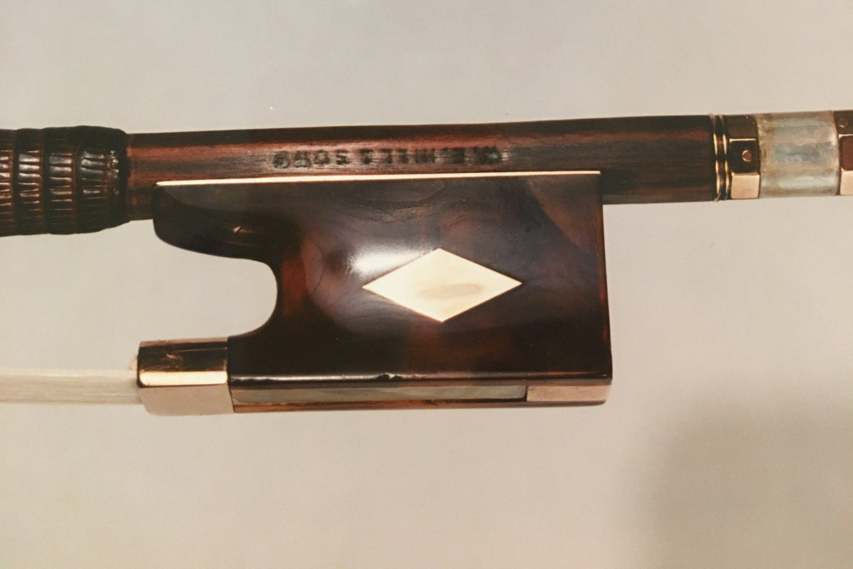 W.E. Hill & Sons Violin Bow att. to William Johnson, London, c.1905, Tortoiseshell/Gold